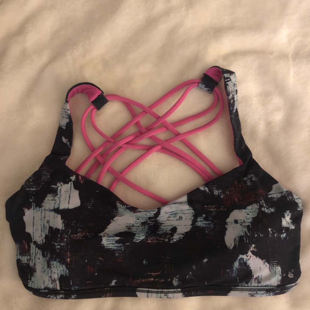 Lululemon- free to be (wild) sports bra